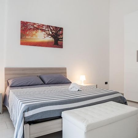 San Nicola Bilocali Vgm Apartment Bari Bagian luar foto