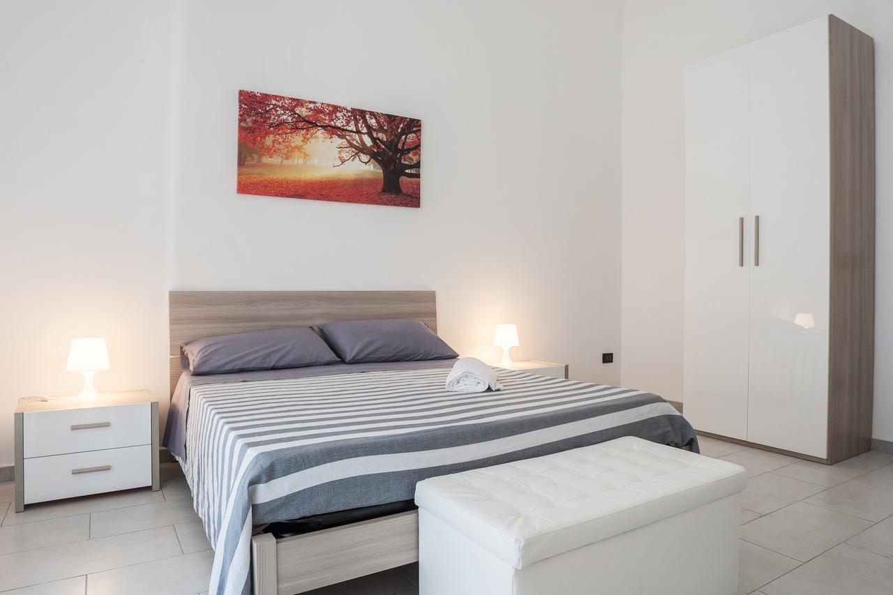 San Nicola Bilocali Vgm Apartment Bari Bagian luar foto