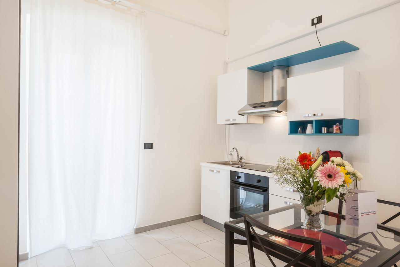 San Nicola Bilocali Vgm Apartment Bari Bagian luar foto