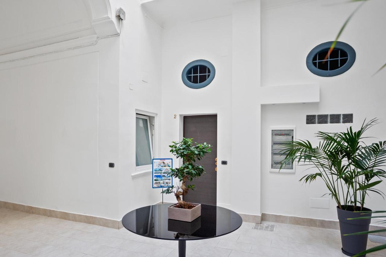 San Nicola Bilocali Vgm Apartment Bari Bagian luar foto