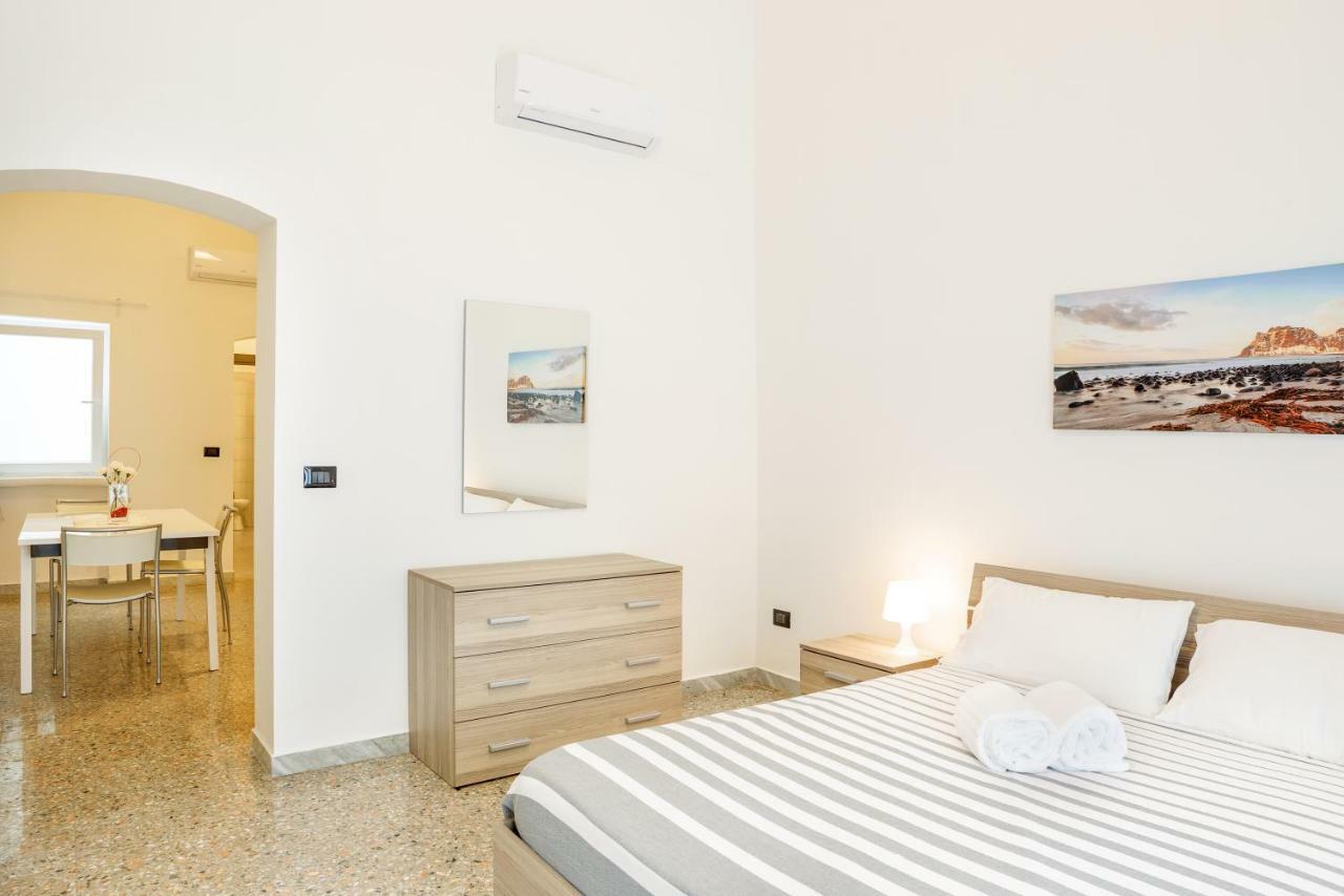 San Nicola Bilocali Vgm Apartment Bari Bagian luar foto