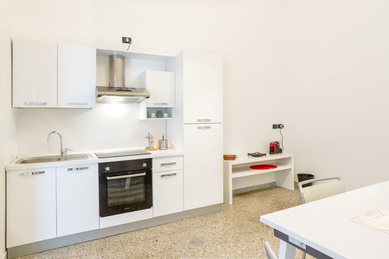 San Nicola Bilocali Vgm Apartment Bari Bagian luar foto